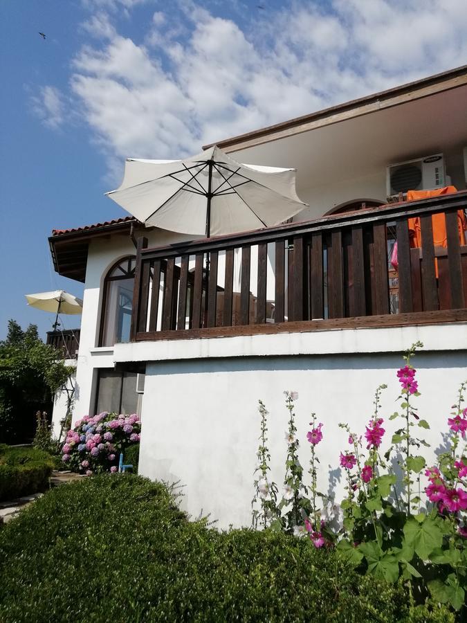 South Beach Villa Sinemoretz Bagian luar foto